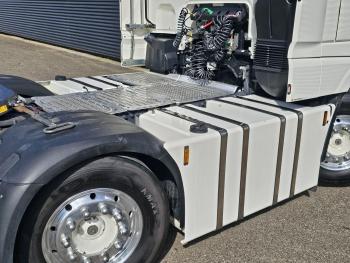 XF 530 6x2/4 / RETARDER / PARKING COOLER / 2 TANKS